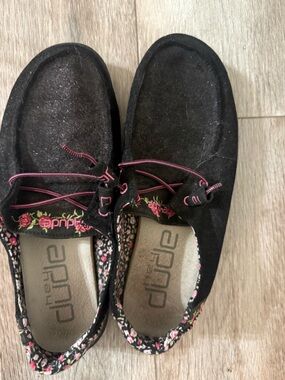 Hey Dude Black with pink sparkles  Slip-On with Pink Floral Trim